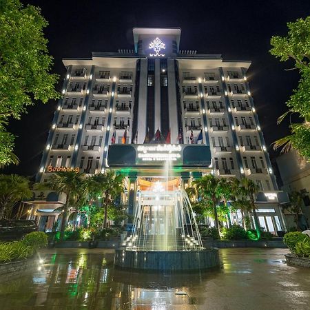 Kampong Thom Royal Hotel Dış mekan fotoğraf