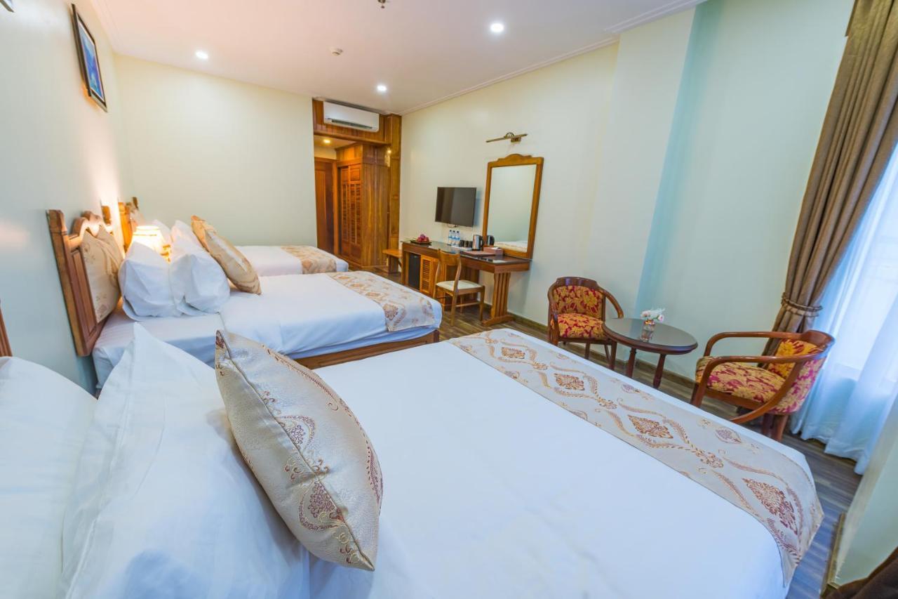 Kampong Thom Royal Hotel Dış mekan fotoğraf