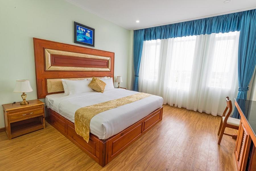 Kampong Thom Royal Hotel Dış mekan fotoğraf