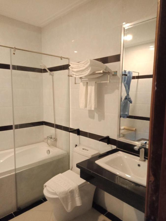 Kampong Thom Royal Hotel Dış mekan fotoğraf