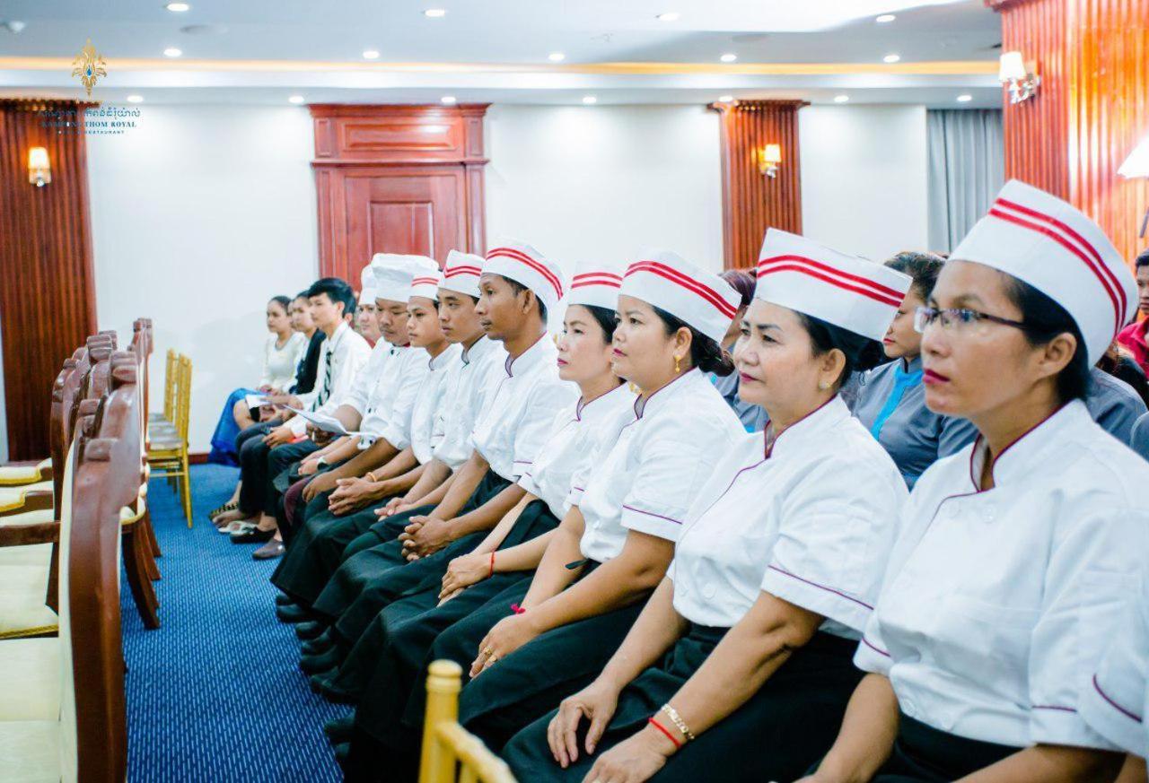 Kampong Thom Royal Hotel Dış mekan fotoğraf